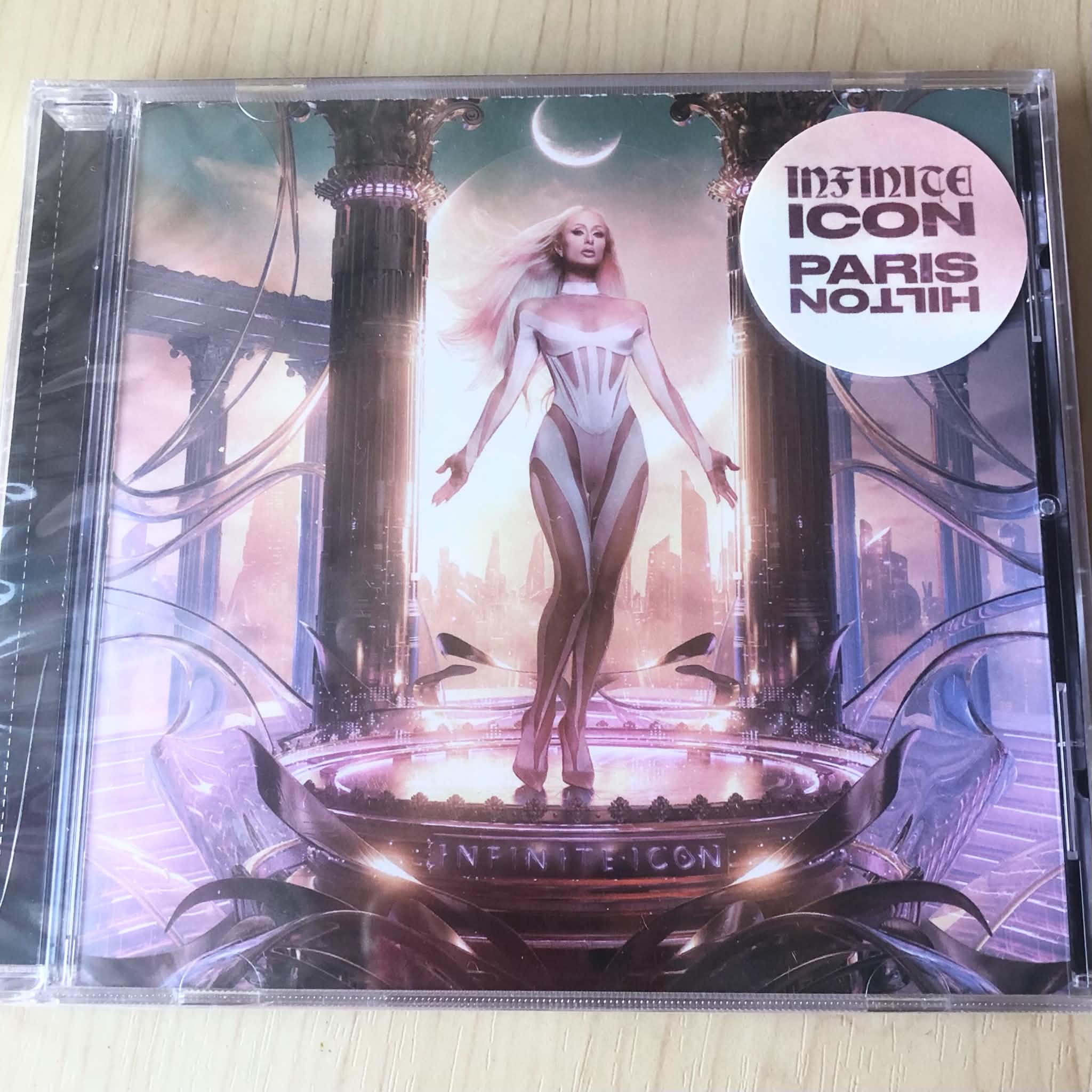 Paris Hilton's second CD titled Infinite Icon